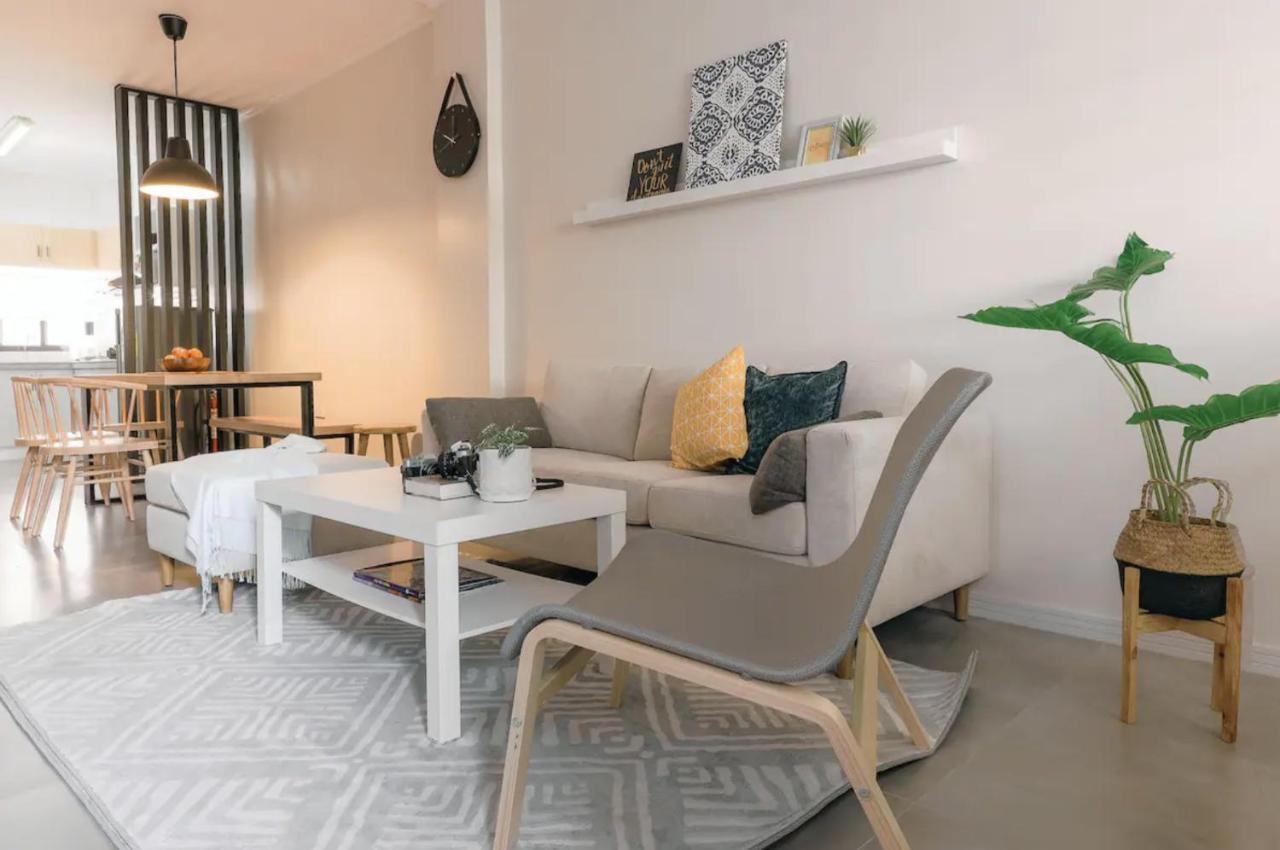 Two Bedroom Residential Home With Own Parking Angeles Εξωτερικό φωτογραφία
