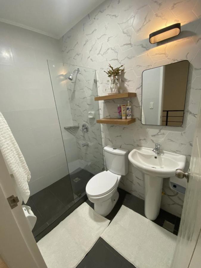 Two Bedroom Residential Home With Own Parking Angeles Εξωτερικό φωτογραφία